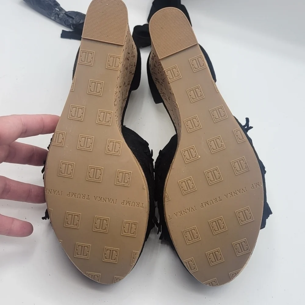 Ivanka Trump leather upper platform with fringe details size 71/2m
